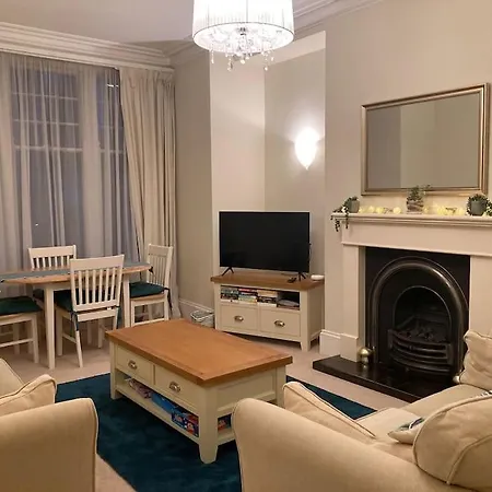 27 Princess Royal House - Ground Floor