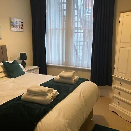 27 Princess Royal House - Ground Floor *