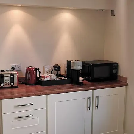 27 Princess Royal House - Ground Floor