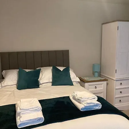 27 Princess Royal House - Ground Floor Apartment