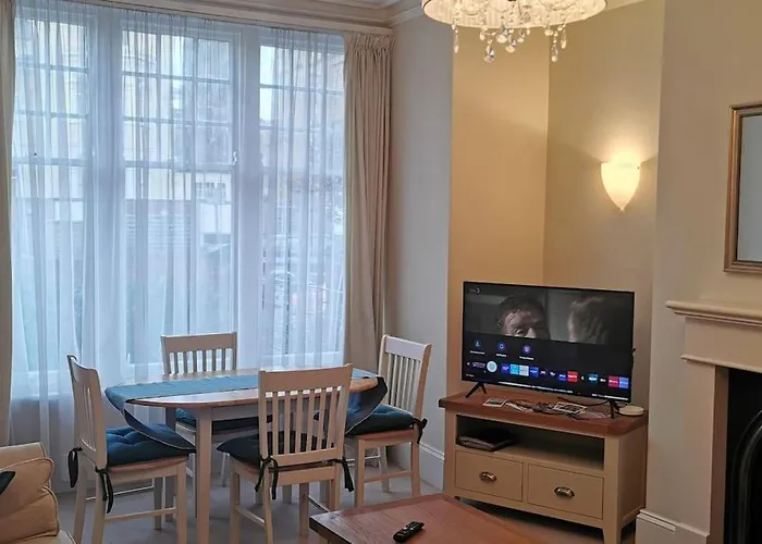 27 Princess Royal House - Ground Floor