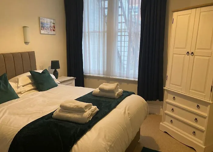 27 Princess Royal House - Ground Floor *