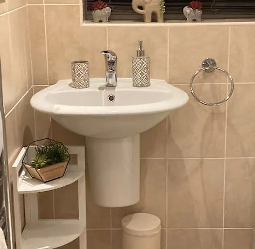 アパート 27 Princess Royal House - Ground Floor スカーバラ